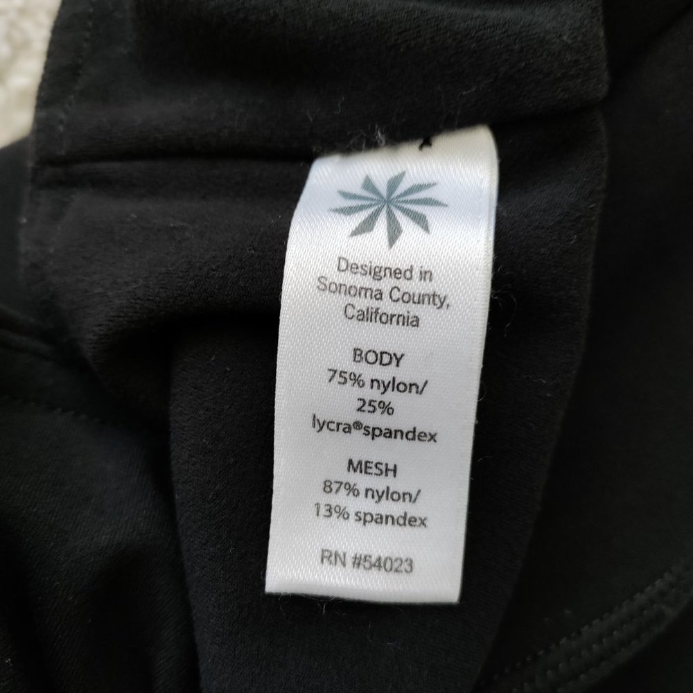 Athleta | Mantra High Rise Capri Mesh Panels Pants Size S - Picture 11 of 16